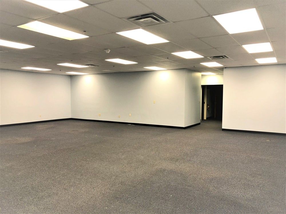 Building 5: 4435 Aicholtz Rd, Cincinnati, OH 45245